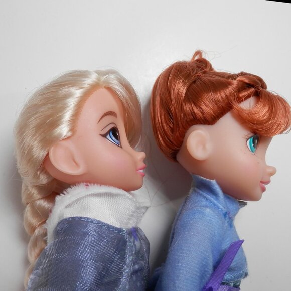 2017 Olaf's Frozen Adventure Elsa & Anna Petite 6" Doll Gift Set Princess Jakks - Picture 5 of 11